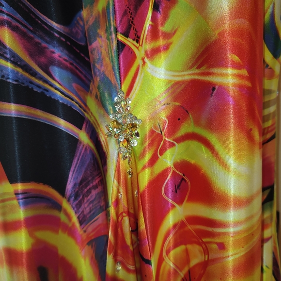 Multi color gown - Picture 8 of 11